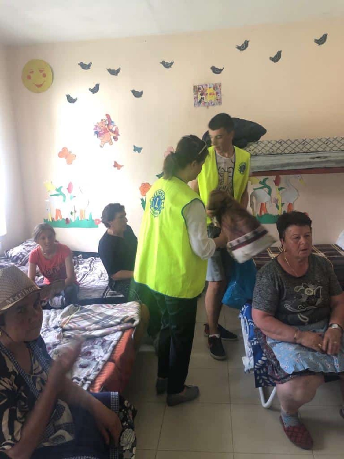Earthquake Relief — Korçë — photograph 3